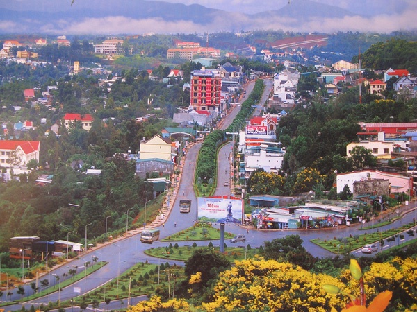 Tinh duy nhat o Tay Nguyen chua co thanh pho truc thuoc? hinh anh