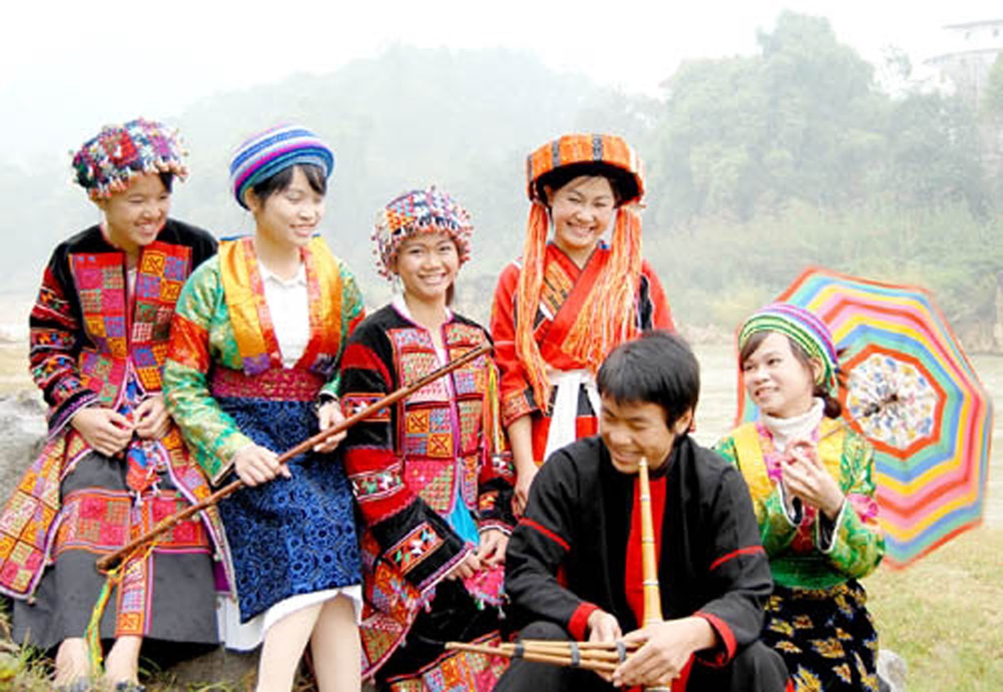 Cho tinh Khau Vai o tinh nao, ban hang gi? hinh anh