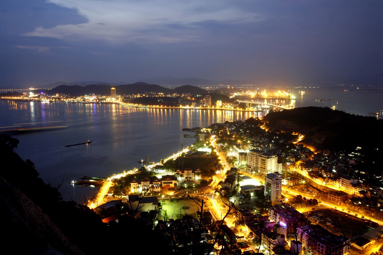 Thanh pho truc thuoc tinh nao lon nhat Viet Nam? hinh anh