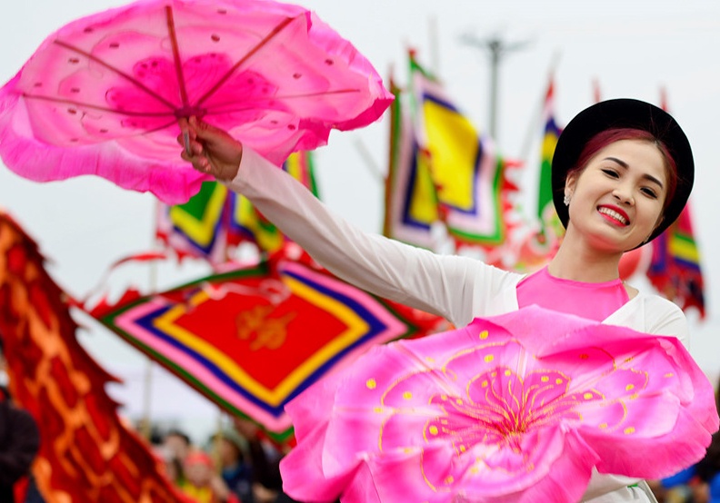 Dia phuong nao co hon 1.000 le hoi moi nam? hinh anh