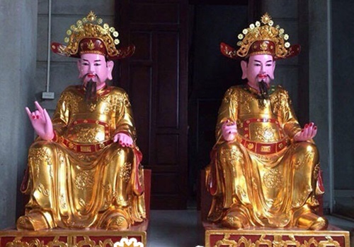 Theo truyen thuyet, Nam Tao va Bac Dau duoc giao giu so gi? hinh anh