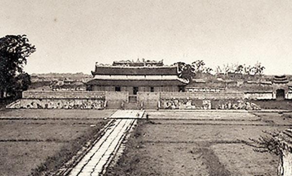 Quoc hieu Viet Nam anh 5