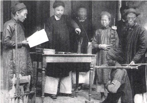 Toi 'thap ac' trong luat phong kien ngay xua bi xu nang the nao? hinh anh