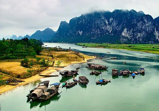 Dong song phan chia Dang Trong va Dang Ngoai hon 150 nam hinh anh