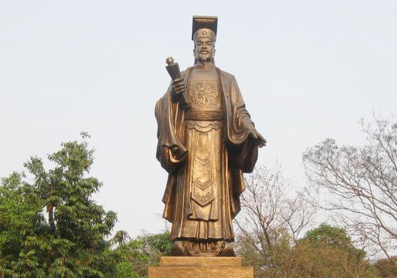 Hoang hau 2 trieu anh 5