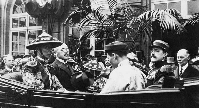 Nhung ong vua Viet me bai bac anh 5