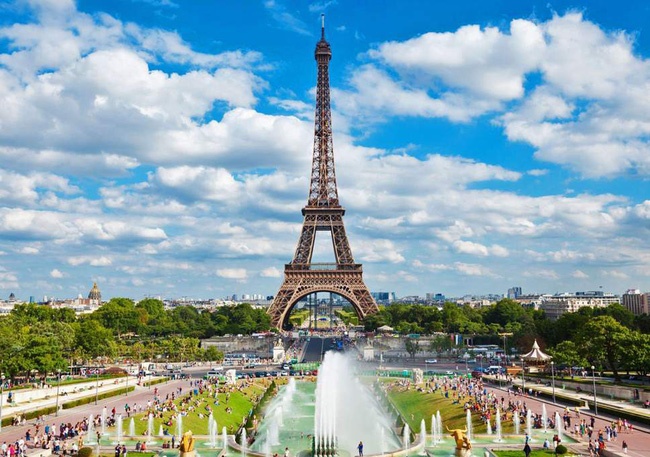 Tháp Eiffel ảnh 2 Thap Eiffel anh 2