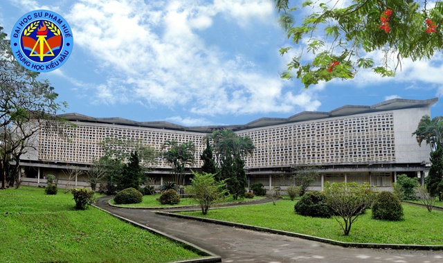 Dai hoc Hue anh 4