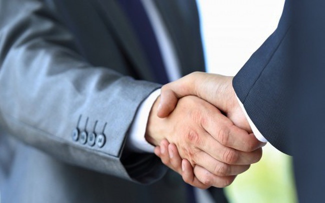 Nghi lễ bắt tay,  chạm ly ảnh 2 Nghi le bat tay,  cham ly anh 2