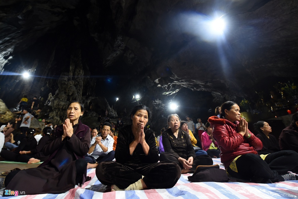 Le hoi chua Huong anh 2