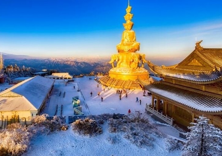 Nuoc nao rong nhat chau A? hinh anh