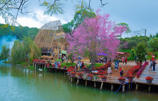 Thi tran duoc xem la Da Lat thu hai hinh anh