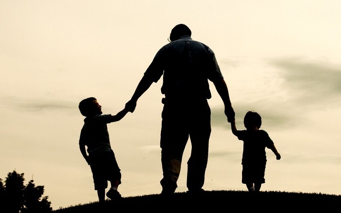 Tía,  Bọ,  U,  Bầm,  cha,  mẹ ảnh 1 Tia,  Bo,  U,  Bam,  cha,  me anh 1