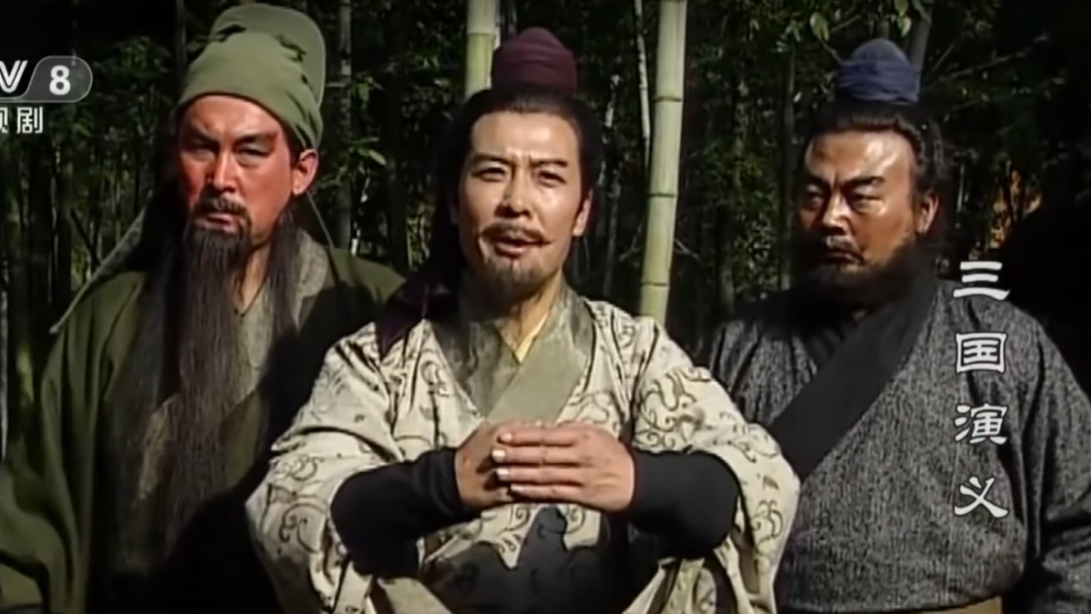 Chan dung Luu Bi anh 6