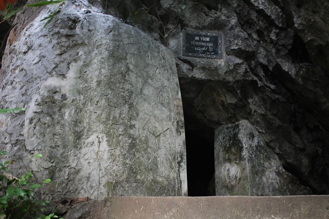 Tho tren vach nui anh 1