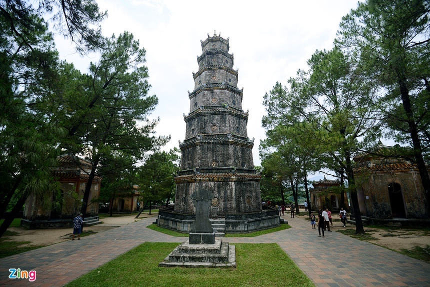 Cau Truong Tien anh 6