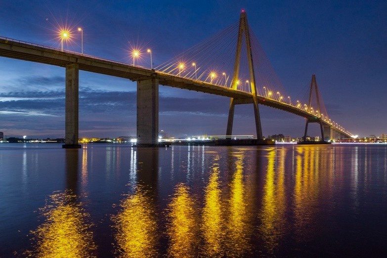 Tinh nao cua Viet Nam co 3 mat giap bien? hinh anh