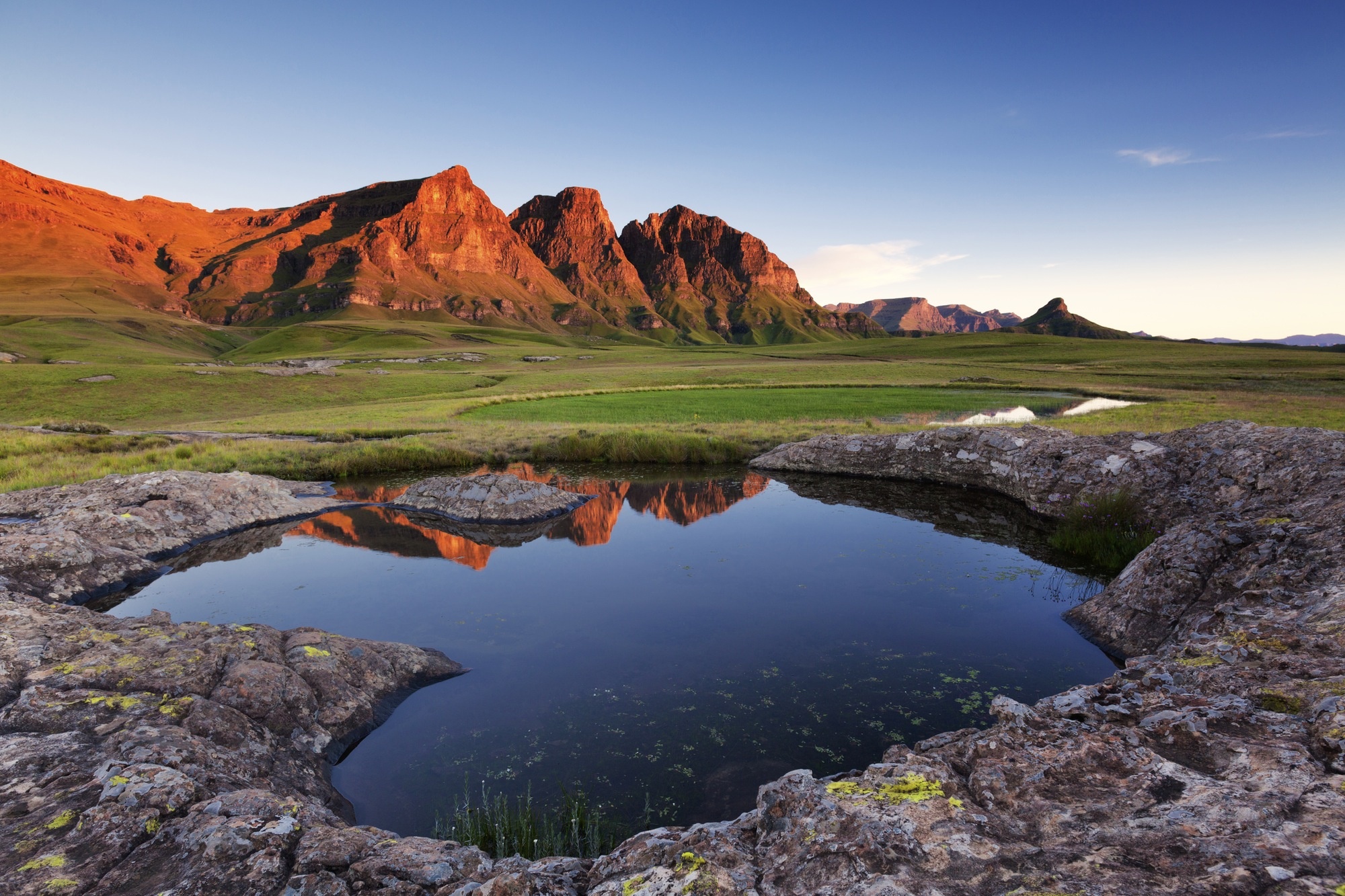 Quoc gia tren troi anh 3