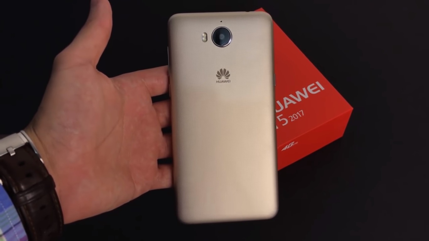 Dien thoai tam trung choi game anh 1