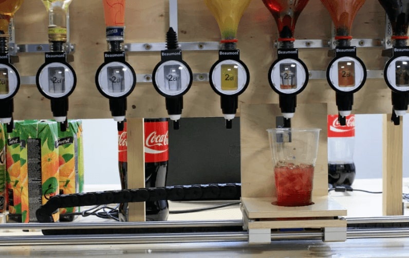 Robot tron do uong hinh anh