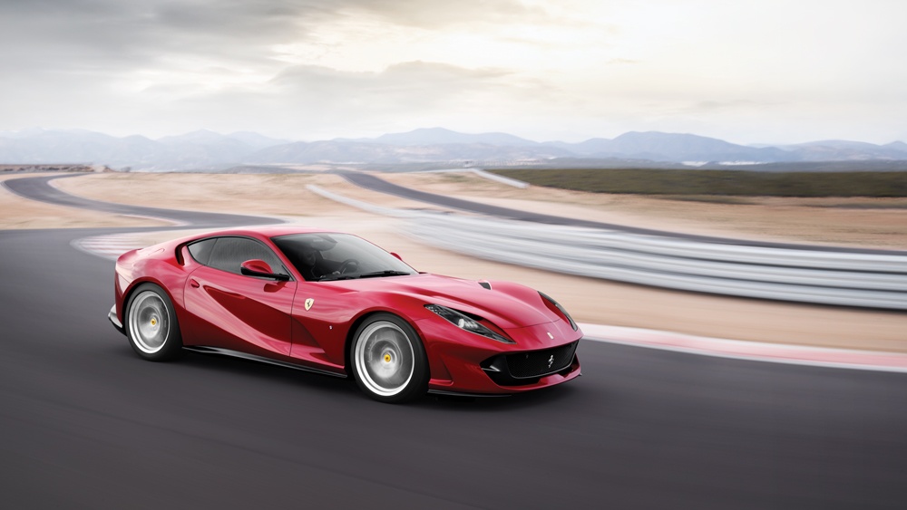 Sieu xe Ferrari 812 Superfast anh 7