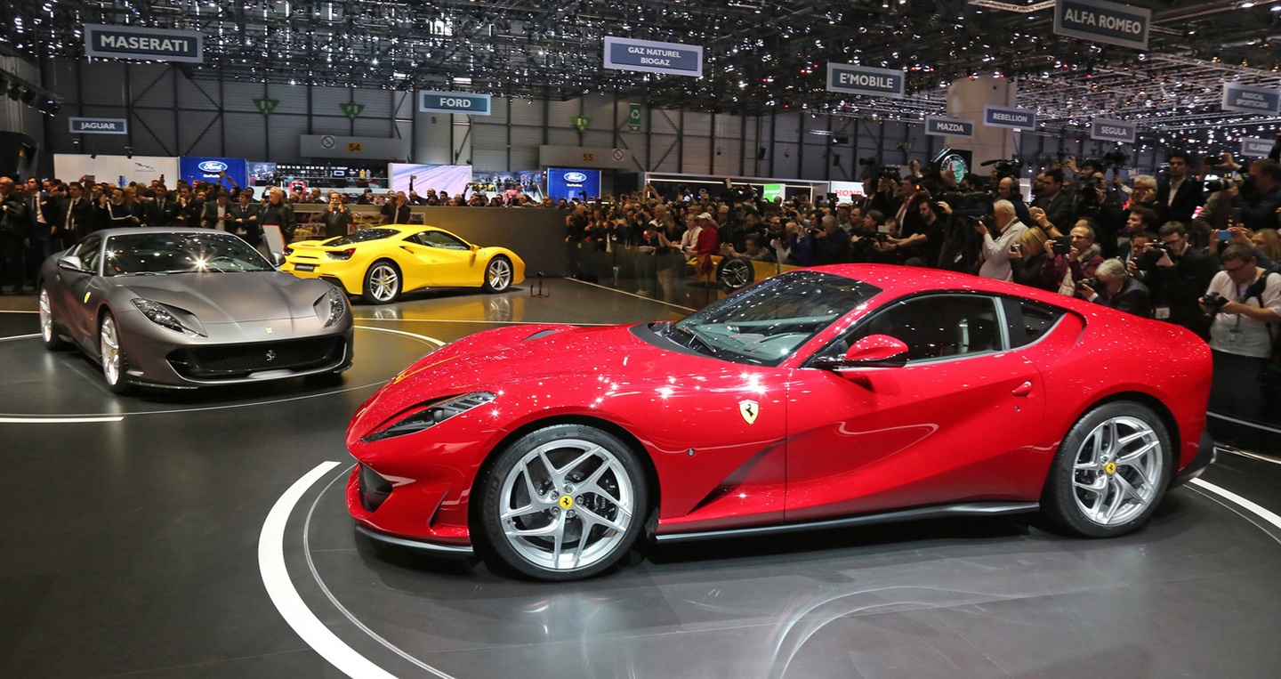 Sieu xe Ferrari 812 Superfast anh 3