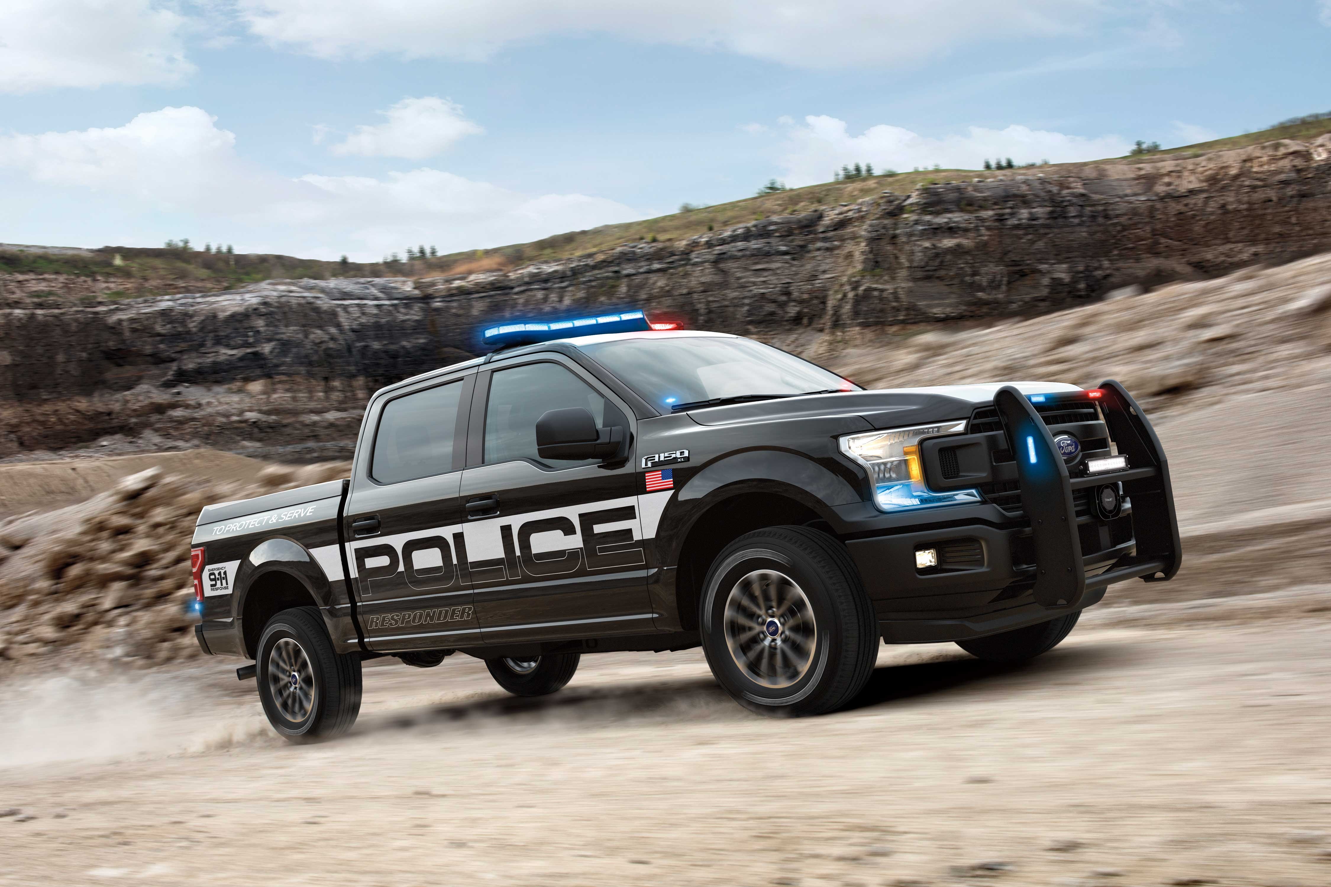 Xe cảnh sát Ford ảnh 2 Xe canh sat Ford anh 2