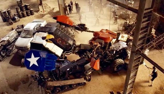 Nhung phut cuoi cua tran dau robot giua My va Nhat hinh anh