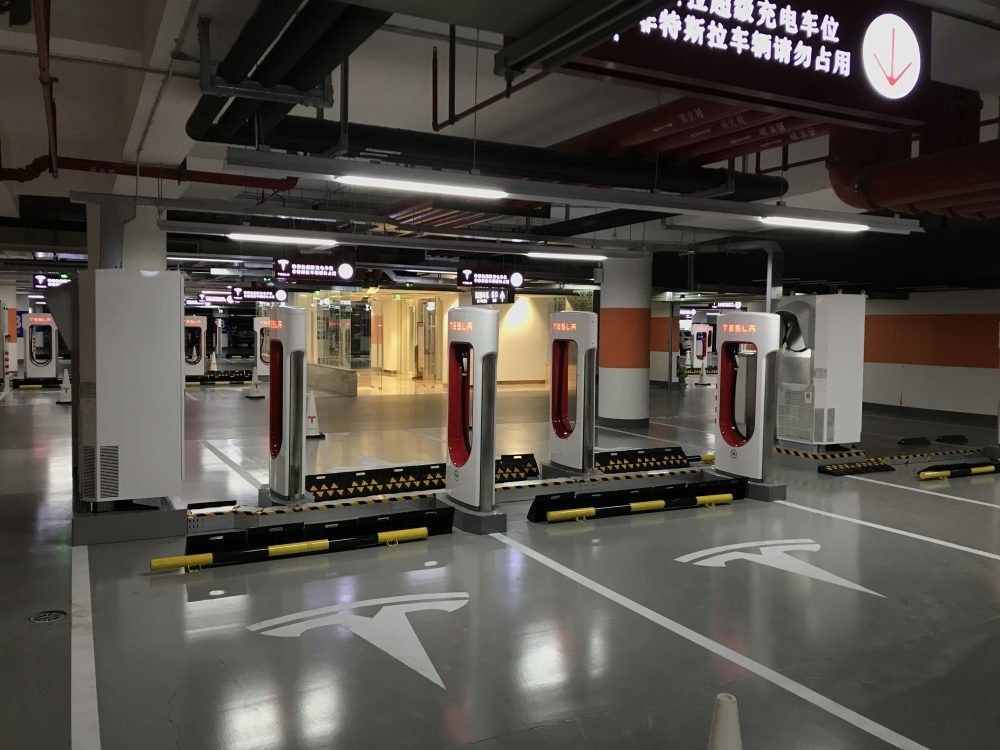 Trạm sạc pin xe hơi lớn nhất thế giới ảnh 2 Tram sac pin xe hoi lon nhat the gioi anh 2