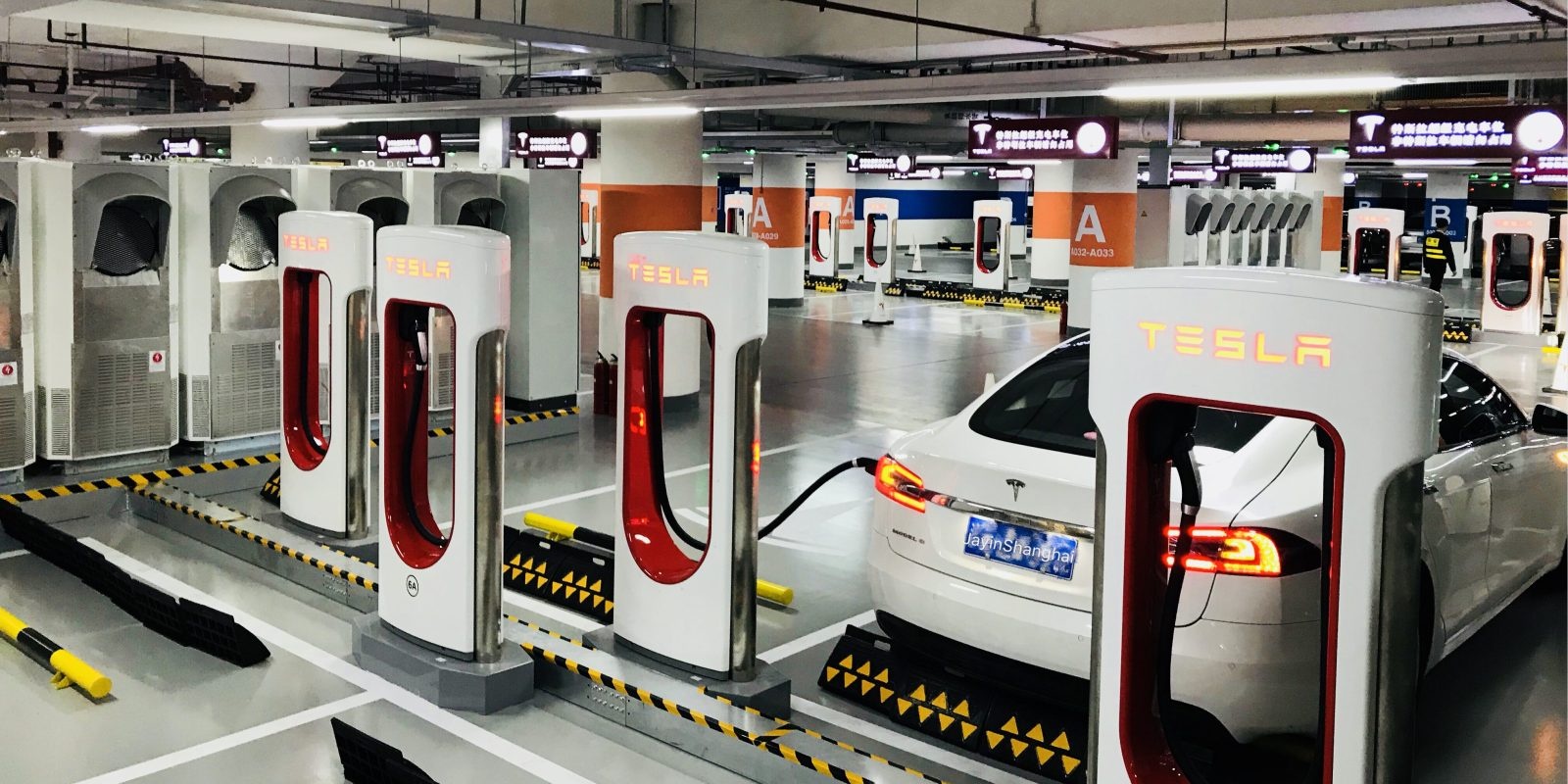 Trạm sạc pin xe hơi lớn nhất thế giới ảnh 4 Tram sac pin xe hoi lon nhat the gioi anh 4