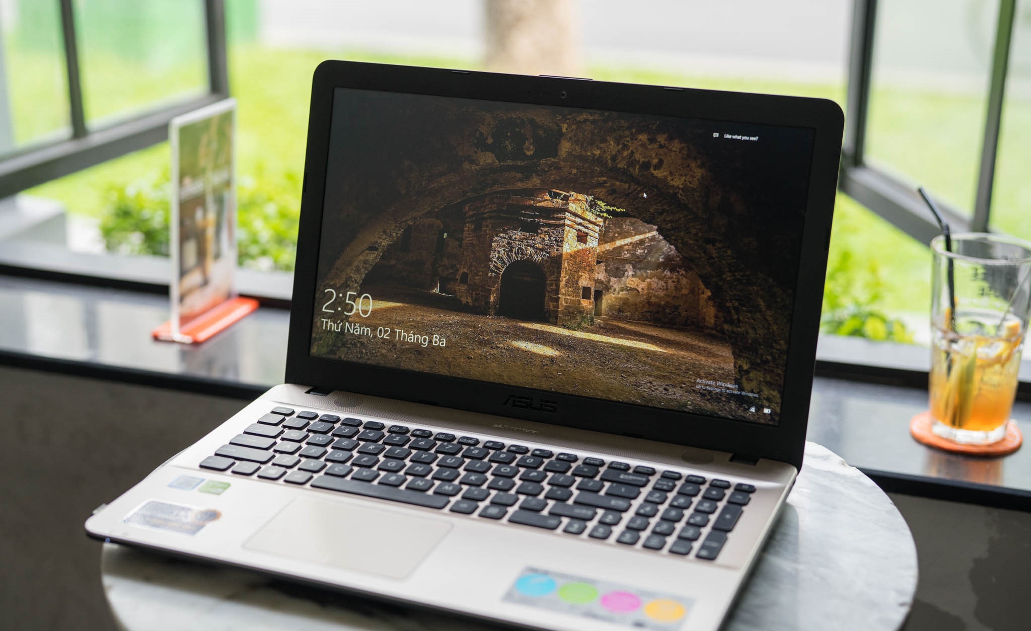 Laptop gia re gianh cho sinh vien anh 5