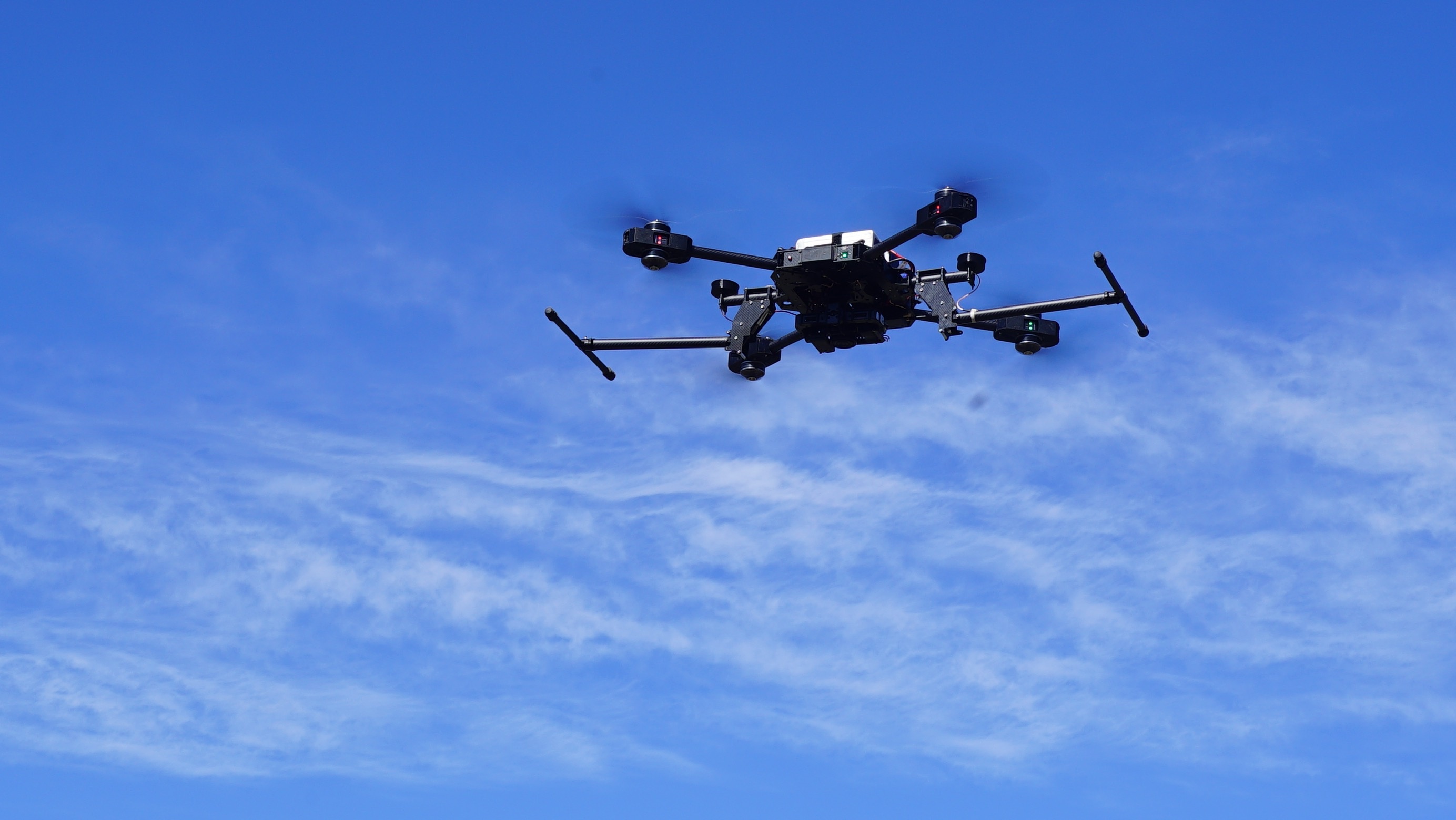 Drone dat nhat the gioi anh 7