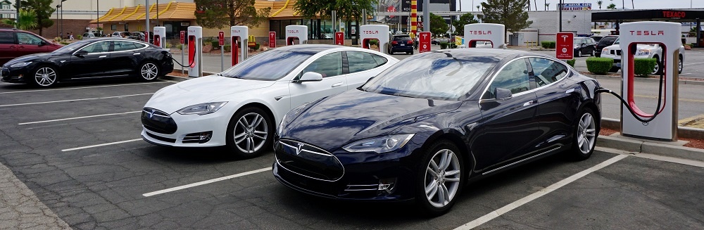 Cuoc cach mang cua oto dien hinh anh