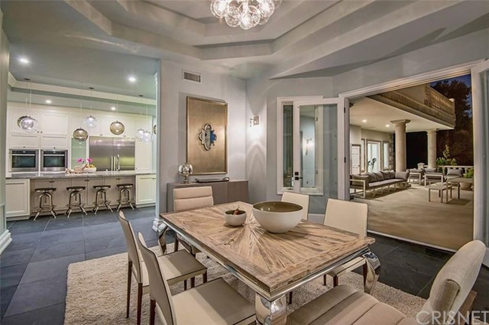 Can biet thu xa hoa cua YouTuber anh 9