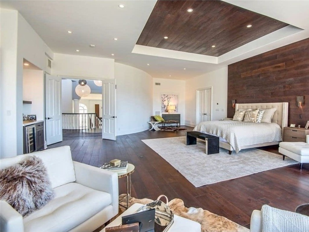 Can biet thu xa hoa cua YouTuber anh 11