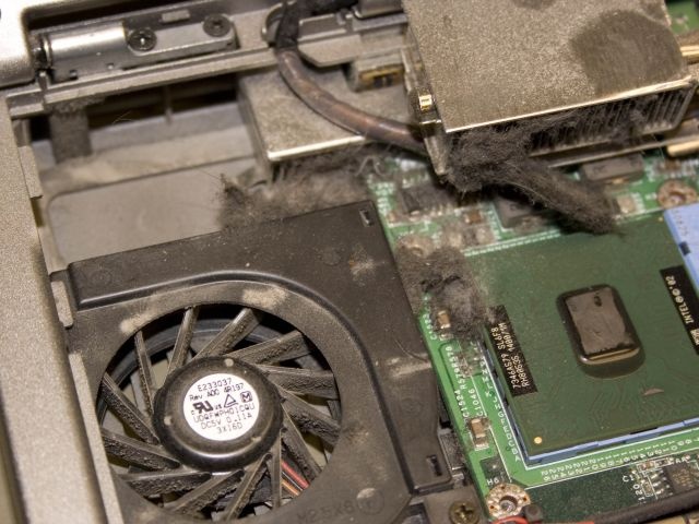 Choi game tren may tinh cu anh 2