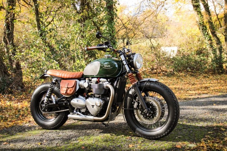 Triumph Bonneville T120 do anh 10