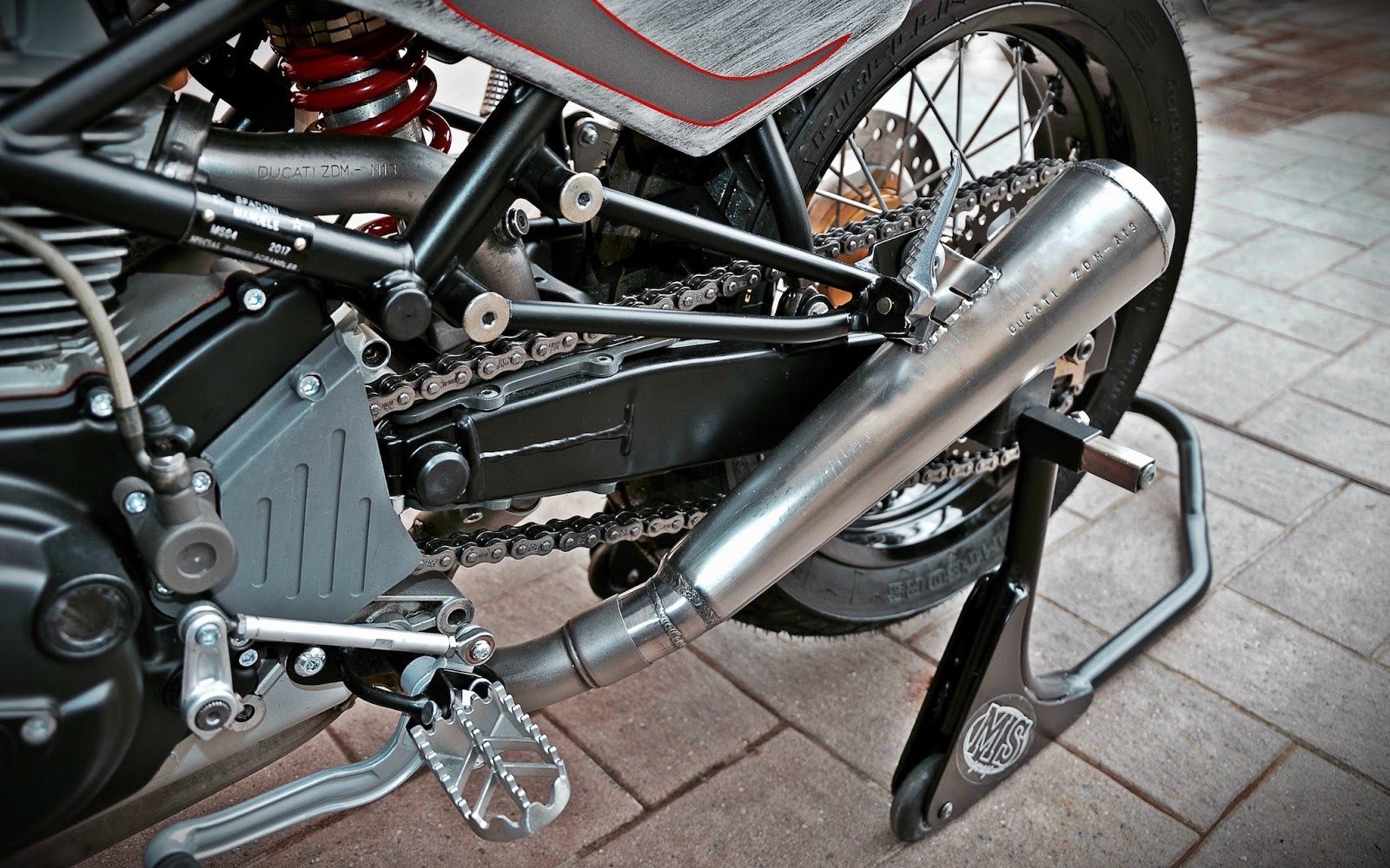 Ducati 600 được tái sinh ảnh 7 Ducati 600 duoc tai sinh anh 7