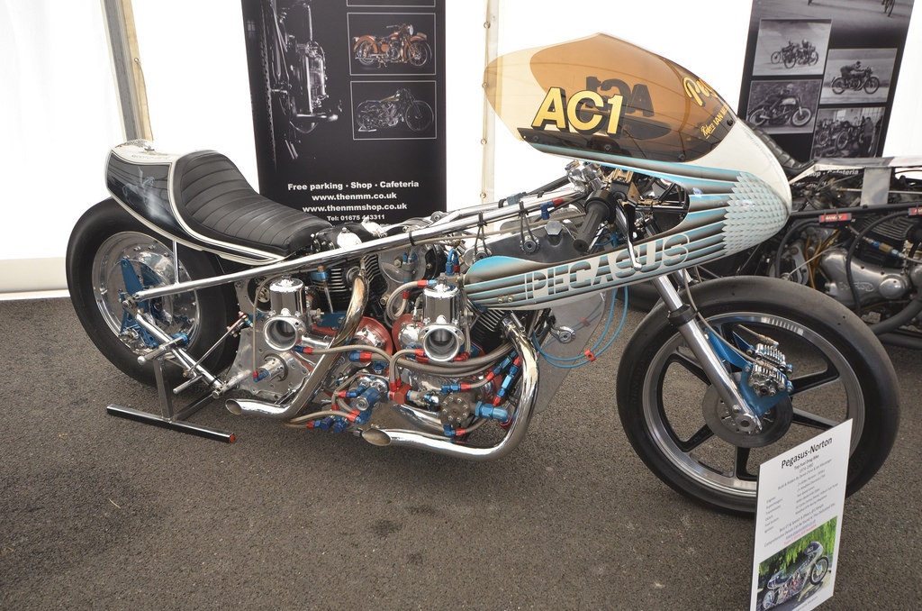 Xe tinh xao tai bao tang moto quoc gia Anh anh 9