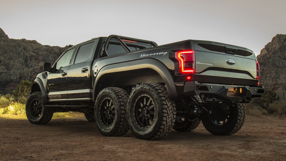 Khung long Hennessey VelociRaptor 6x6 anh 2