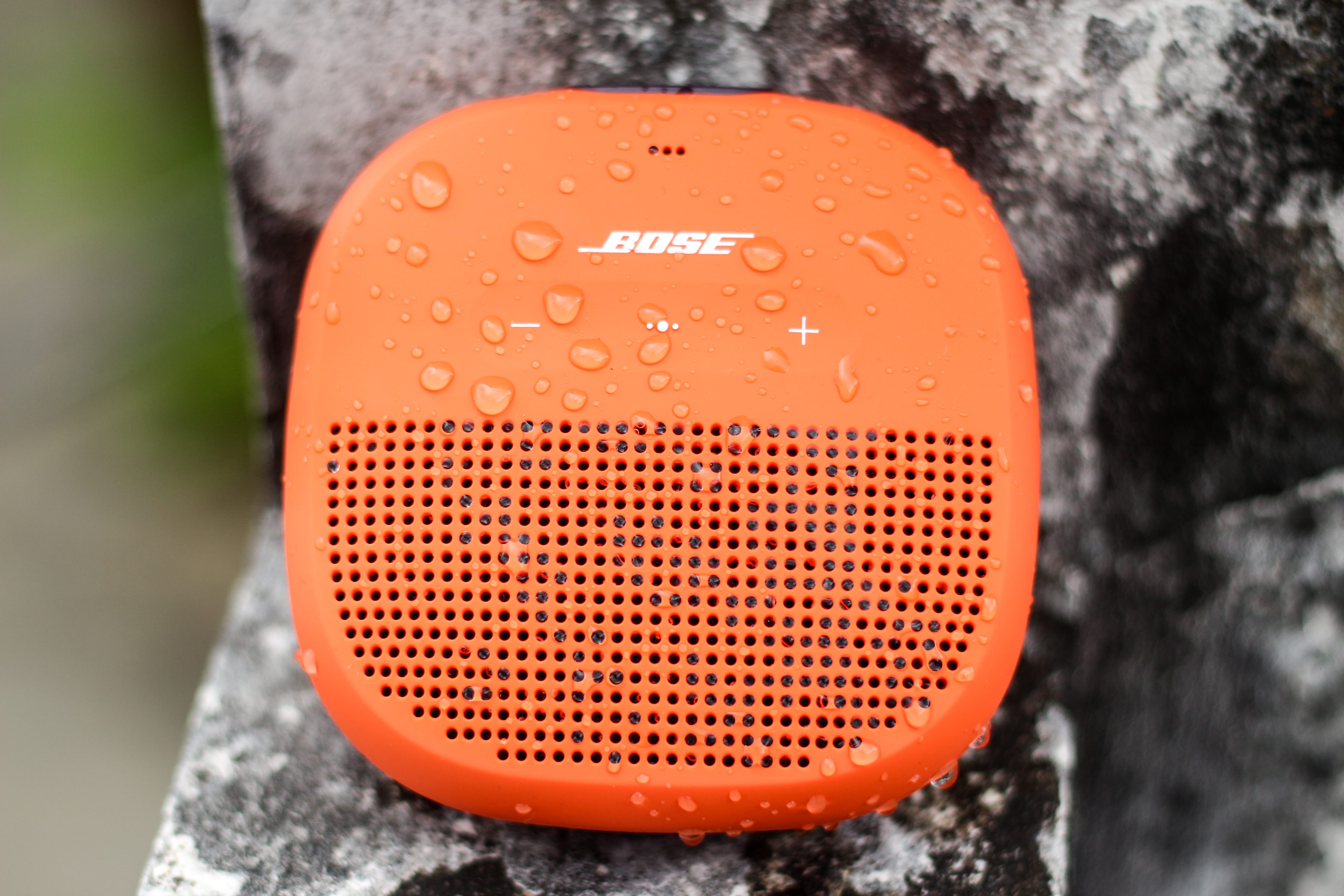 Mo hop loa Bose SoundLink Micro Bluetooth anh 6