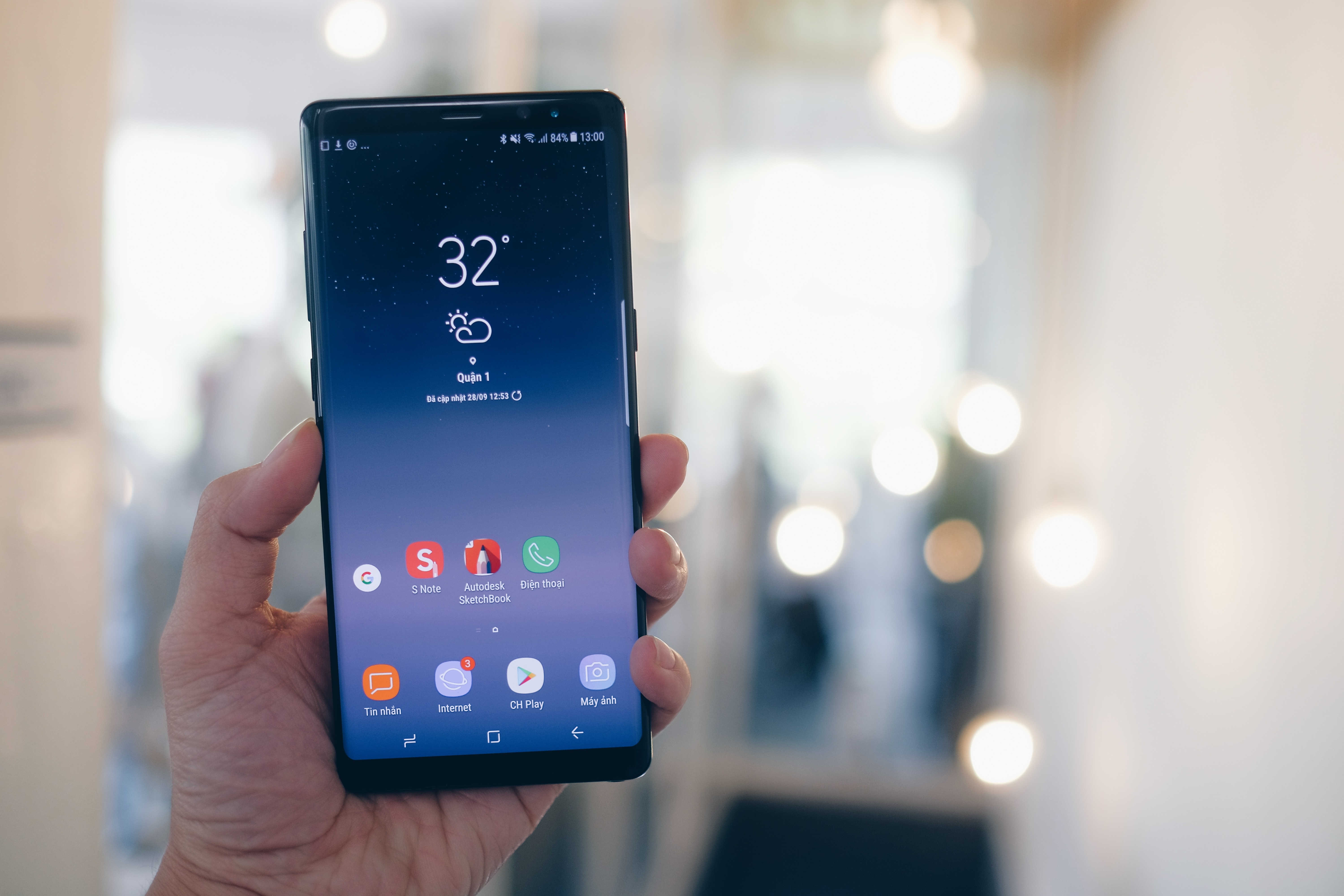 Chon Galaxy Note 8 thay vi iPhone anh 1