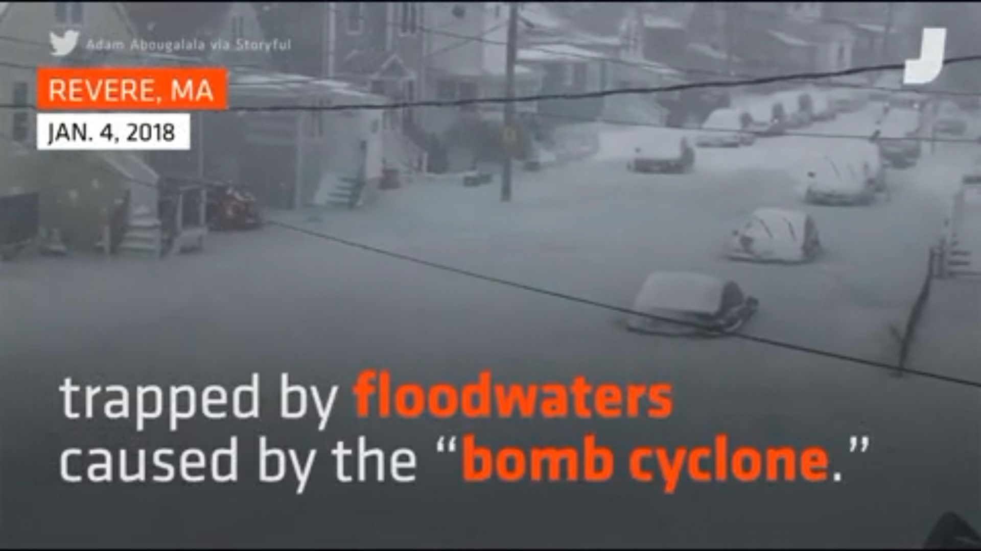 Bao tuyet khien nhieu xe hoi dong cung o Revere hinh anh