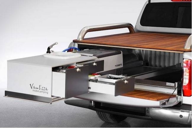 Nha di dong Mercedes-Benz X Class anh 4