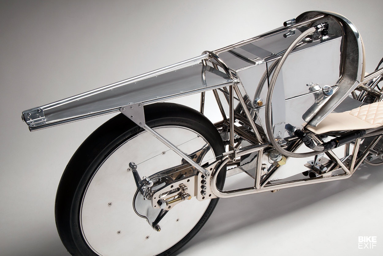 Xe do Triumph co van toc khung anh 4