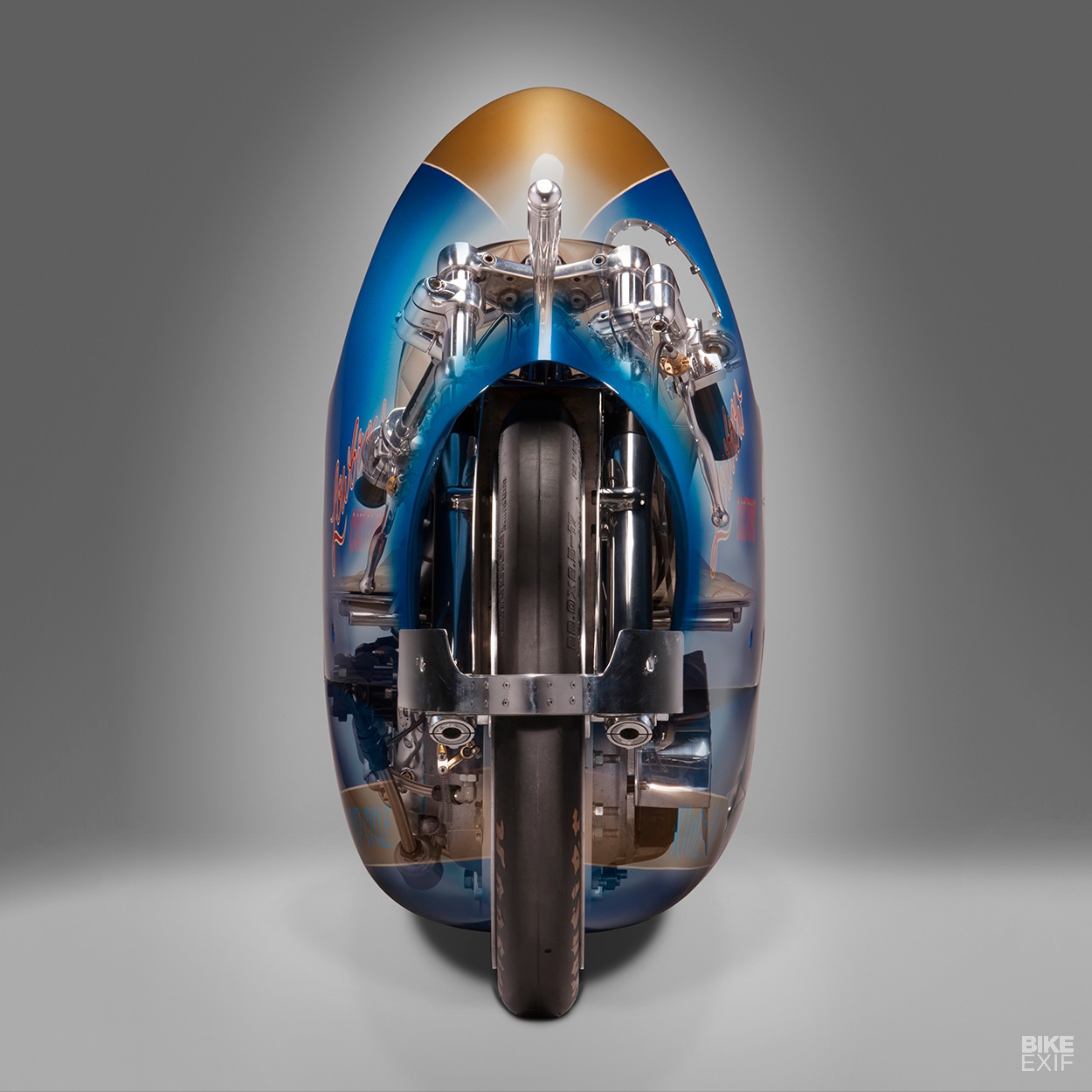 Xe do Triumph co van toc khung anh 5