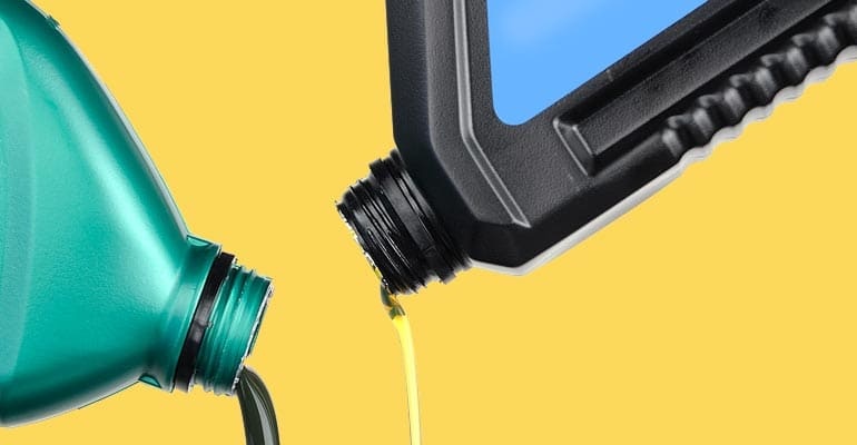 Thay dầu ôtô ảnh 3 Thay dau oto anh 3
