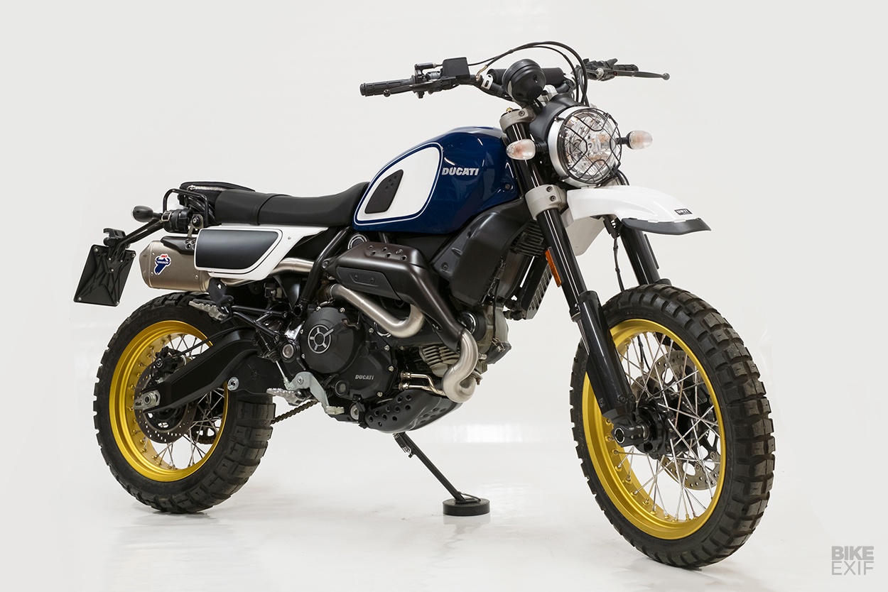 Ke ngoai dao Ducati Desert Sled anh 2