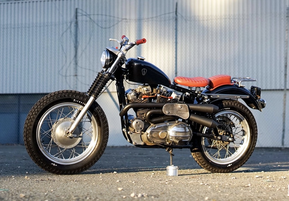 Xe do Harley Davidson XLCH Sportster hoi sinh tu bai rac hinh anh