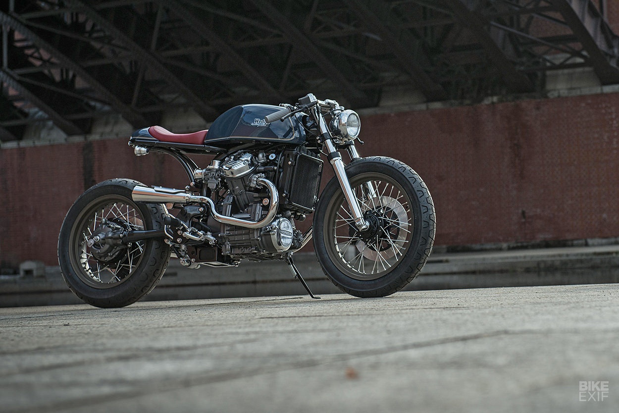 Honda GL400 phong cach Cafe racer anh 1